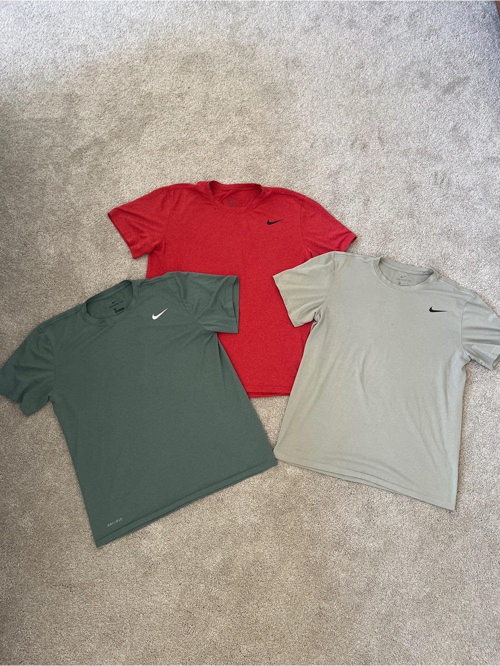 Nike Men's Short Sleeve Performance Tees - Red, Green, Taupe Bundle
